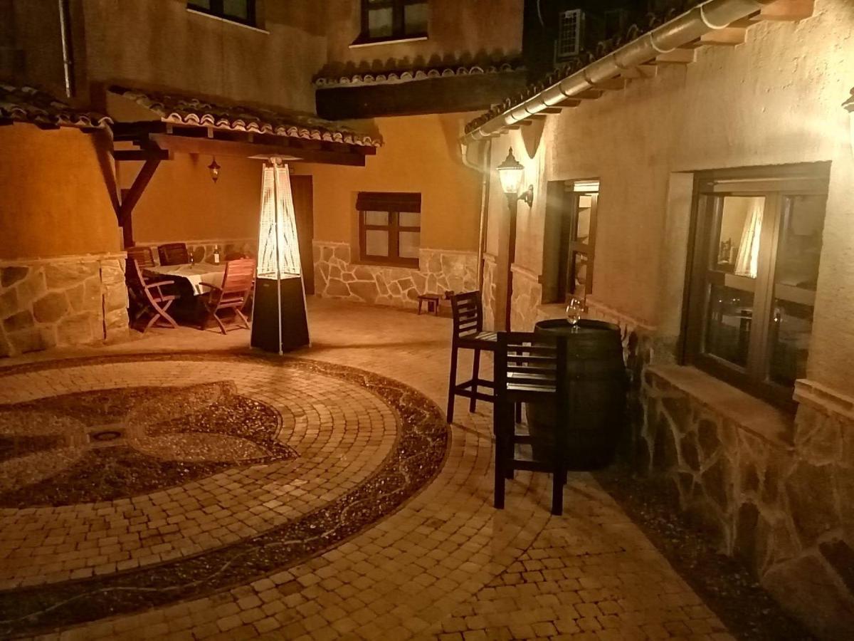 La Encomienda De Oreja Colmenar de Oreja Exterior photo